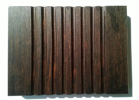 桃花江戶外竹地板正面，大溝槽紋理